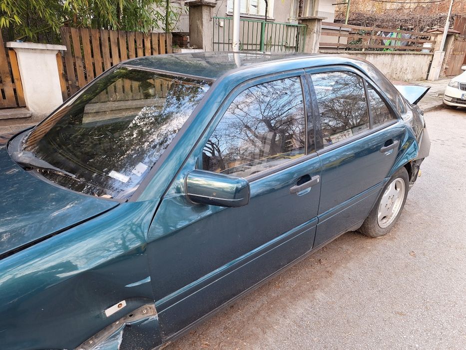 Мерцедес С 180 на части