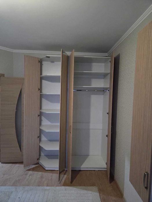 Продам шкаф вещевой