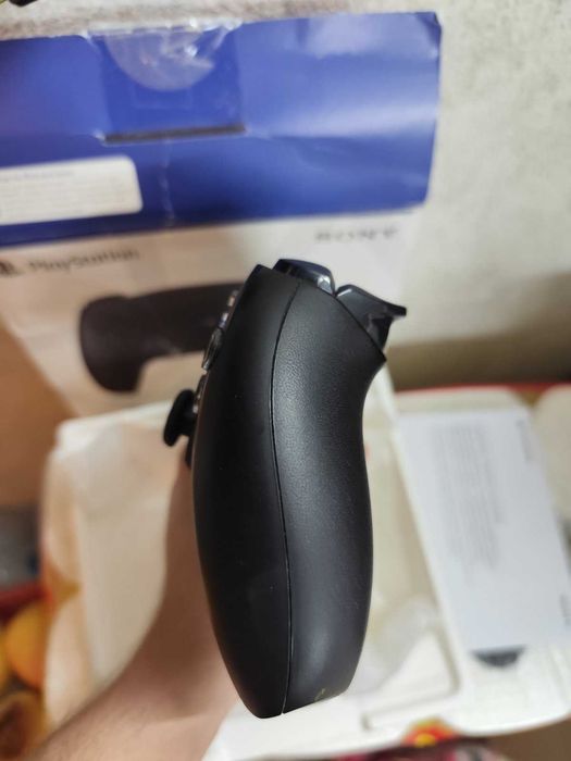 PS5 джойстик в перфектно състояние