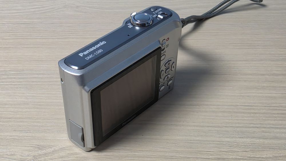 Camera foto Panasonic Lumix DMC-LS80