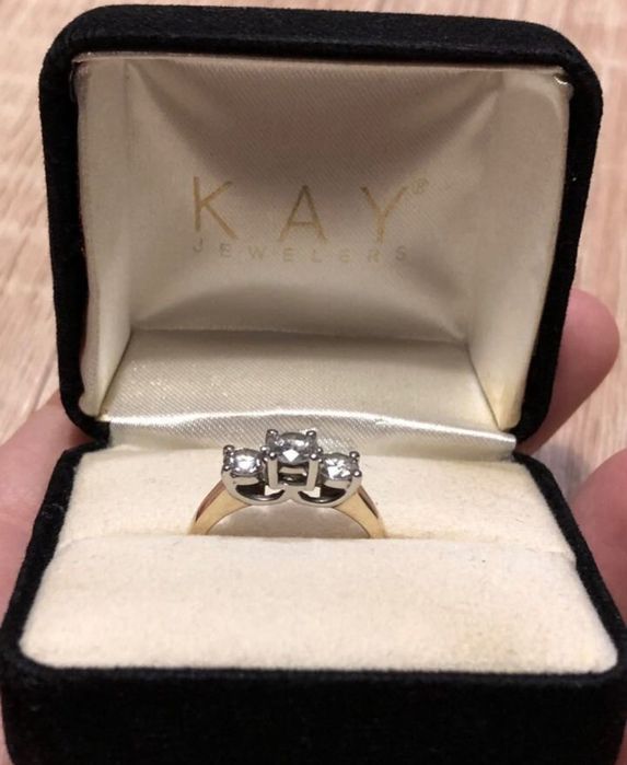 Бриллиантовое кольцо