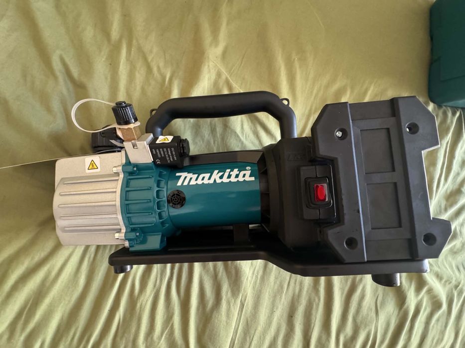 Pompa vacuum Makita DVP181 NOUA