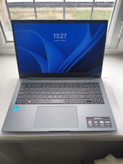 Продам ноутбук Acer состояние нового