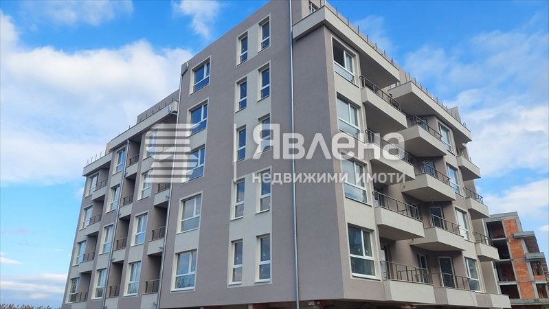 Продава се Едностаен апартамент в Поморие - 35 кв.м за 1172 €/кв.м - Снимка #1