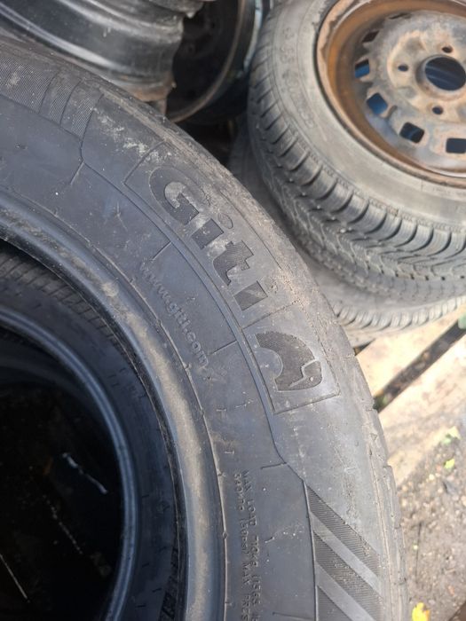 Vand 2 sau 4 anvelope 205 60 16 ca noi vara dot 2023