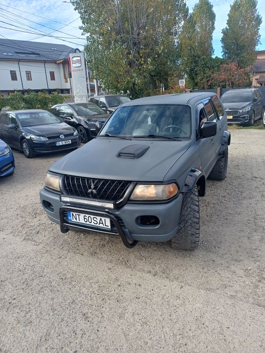 Mitsubishi sport 2.5 td / 4x4 / variante auto atv