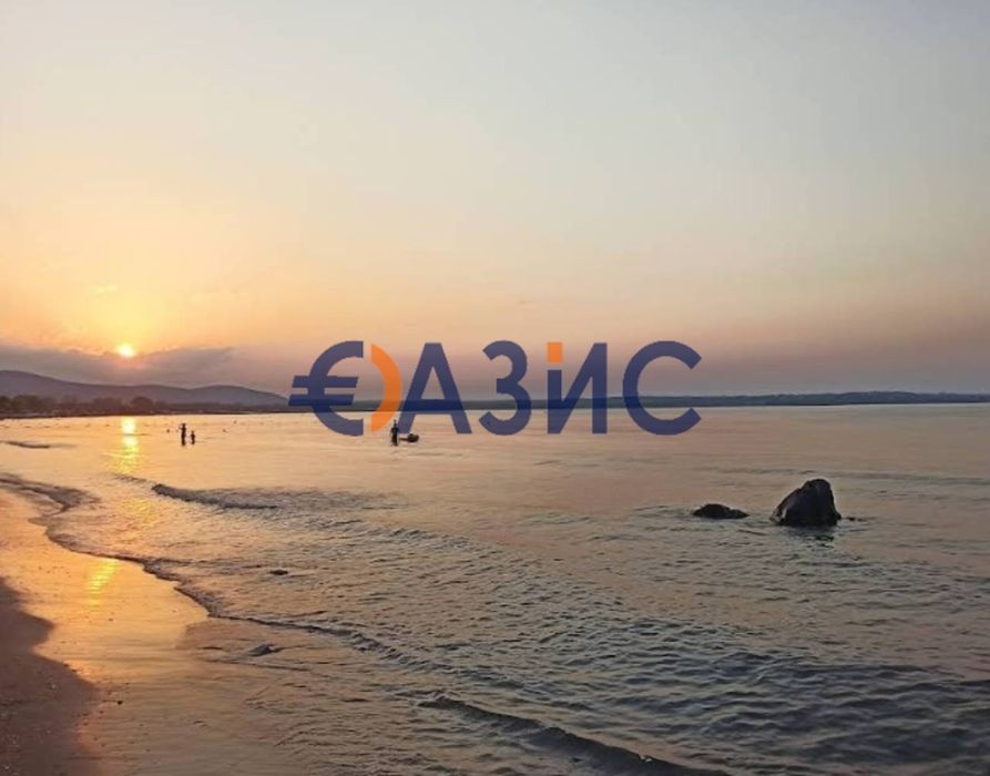 Продава се Двустаен апартамент в Созопол - 61 кв.м за 861 €/кв.м - Снимка #11