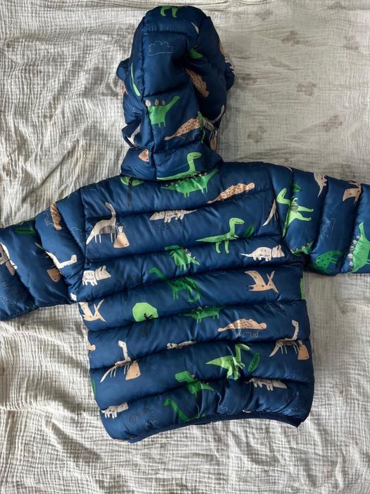 Продам куртку новую