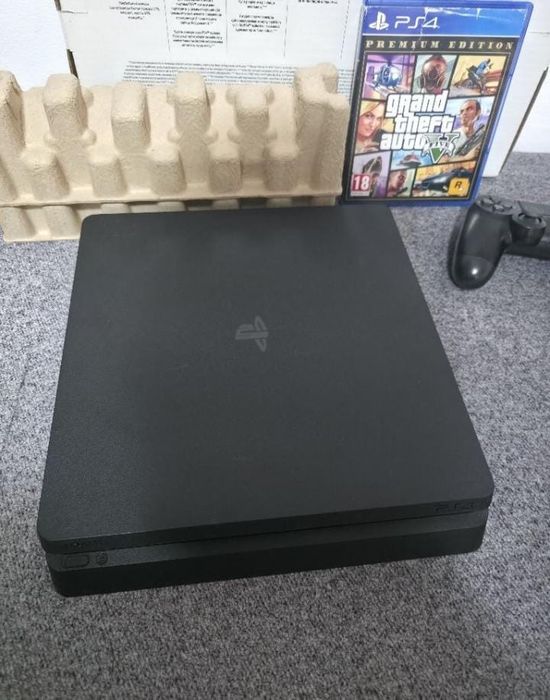 PS4 .1200 de lei negociabil