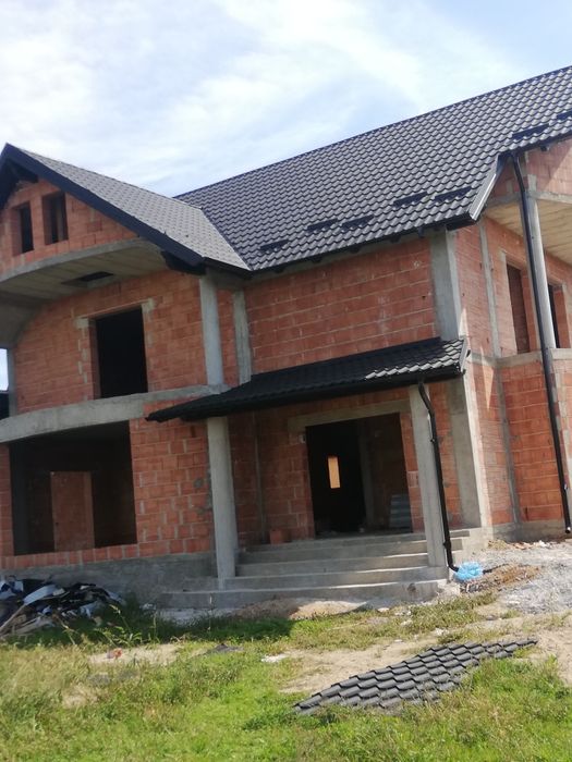 Tigla metalică și acesorii