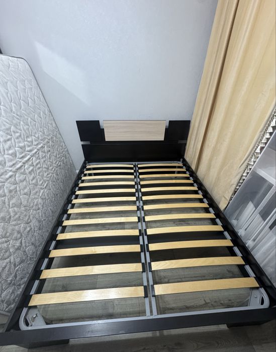 Продам кровать двухспальную