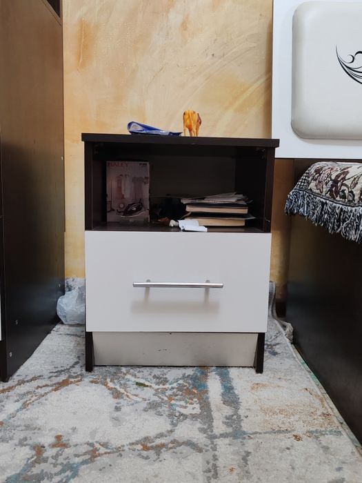 Двухспалка с тумбами срочно