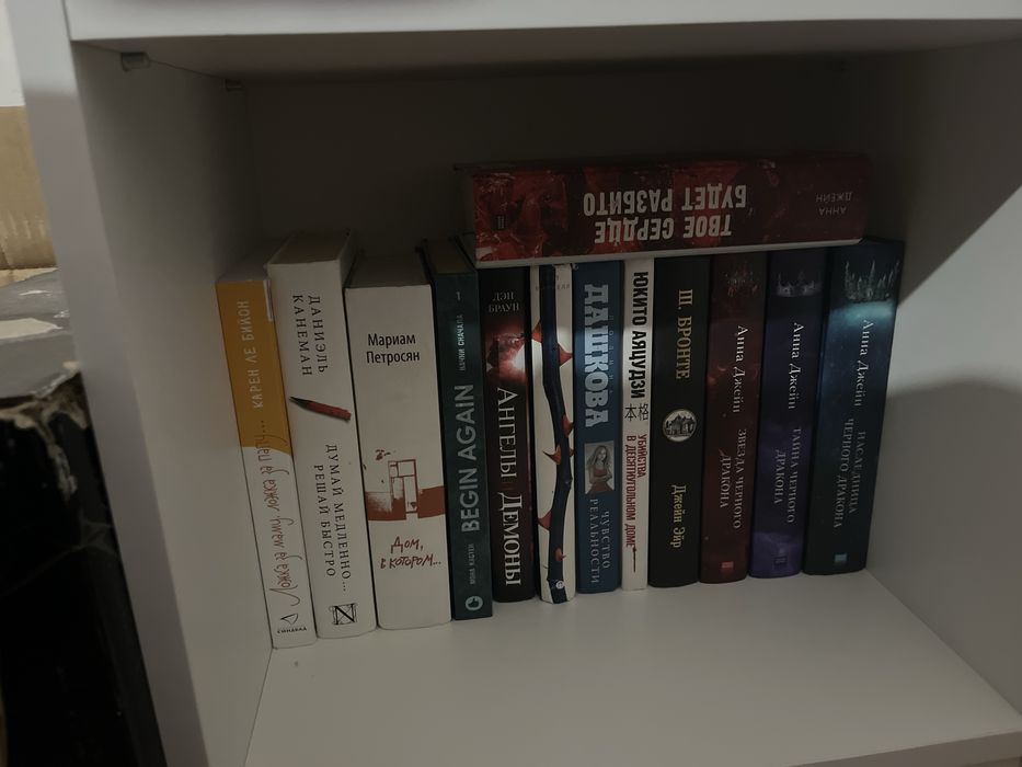 Манга и книги в хорошом состояний
