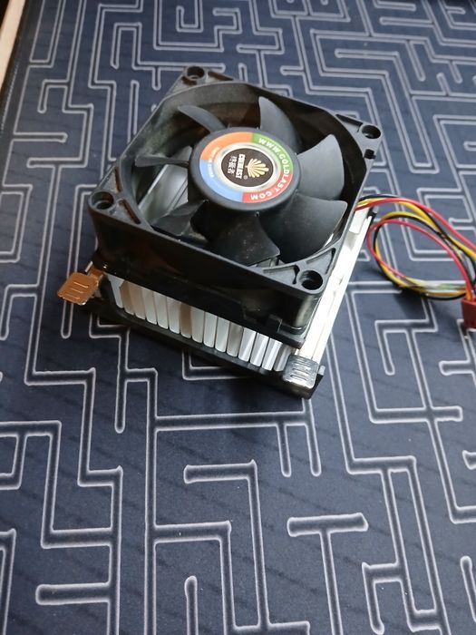 Продам кулер боксовый