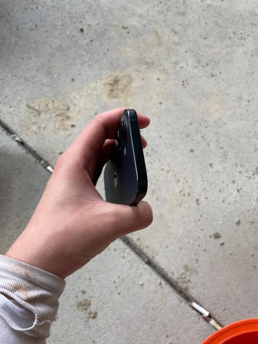Iphone 16 128гб черный