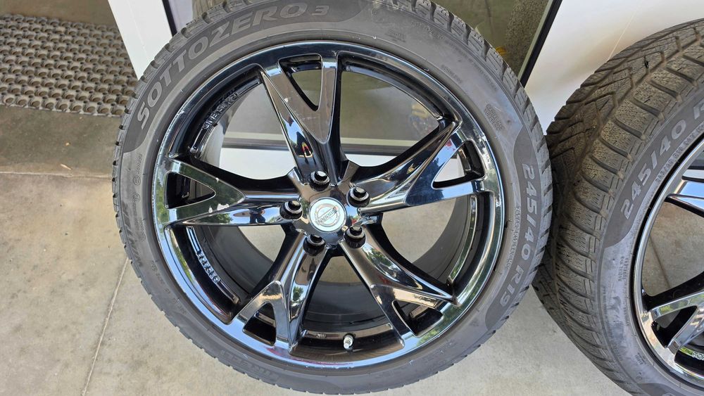 Оригинални джанти с гуми 19" за Nissan 370z