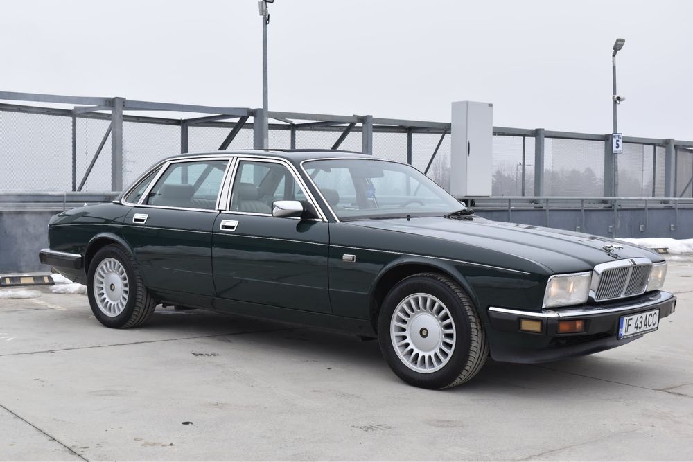 Jaguar XJ40 Sovereign - Cutie Manuala - Atestat Retromobil