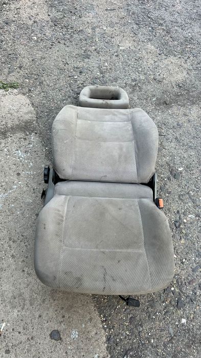 Кресло на ауди продаю