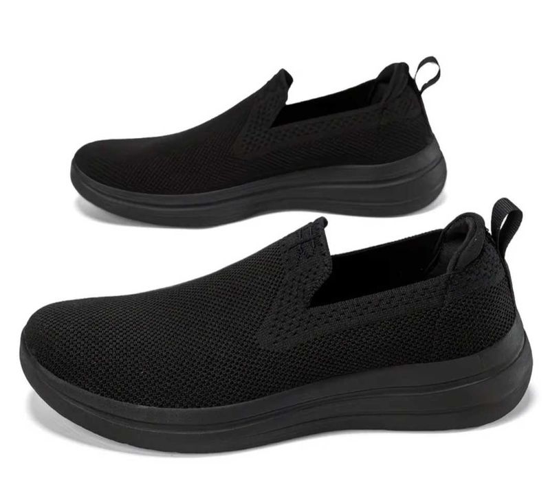 Леки летни мъжки обувки