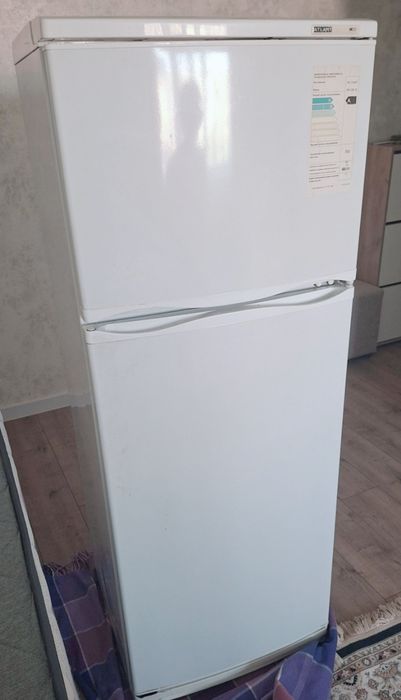 Продам холодильник