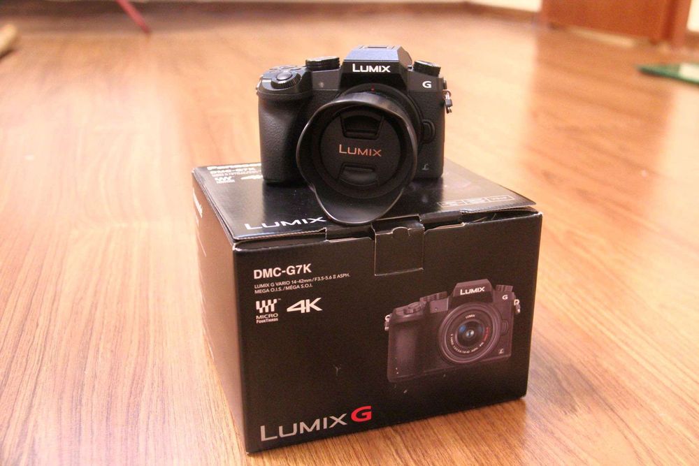 Panasonic Lumix G7K (Полный комплект + два оригинальных аккумулятора)