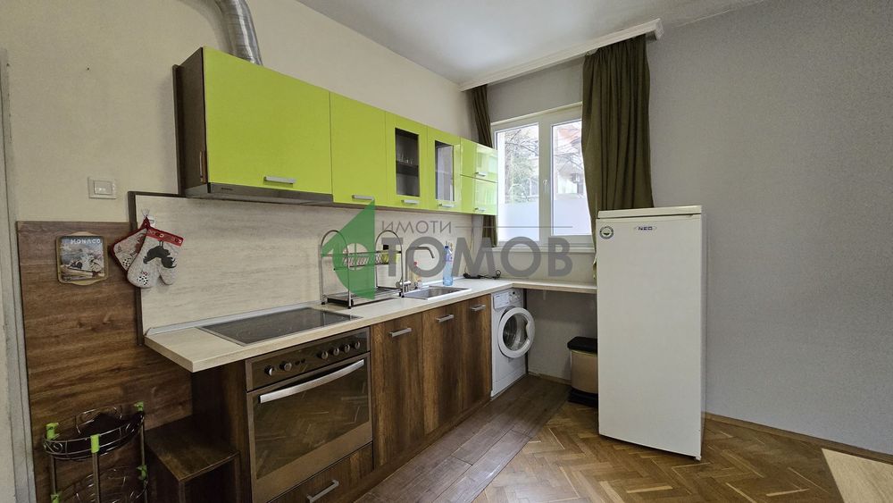 Продава се Четиристаен апартамент в Стара Загора, Център - 86 кв.м за 898 €/кв.м - Снимка #3