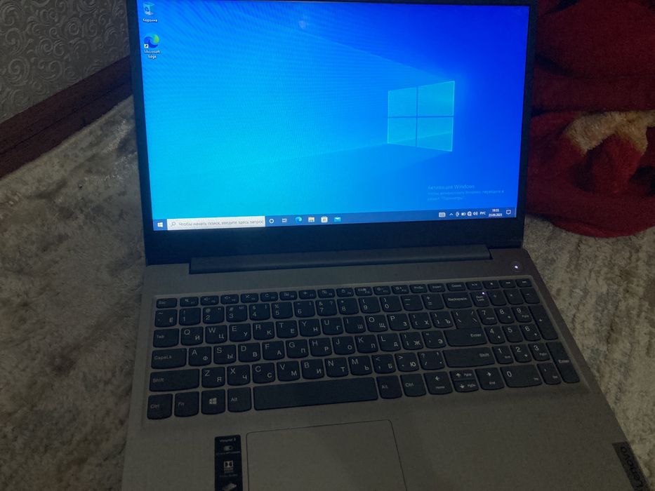 Продаю ноутбук лениво