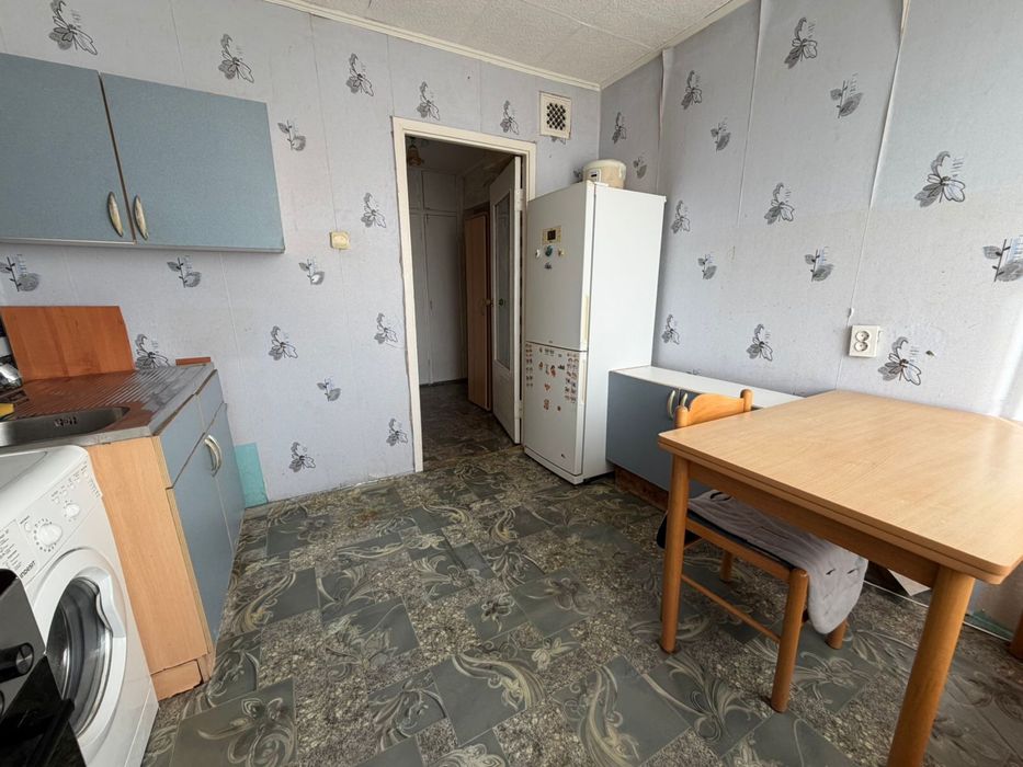 Продам 2 ком в 5 мкр за 17.5