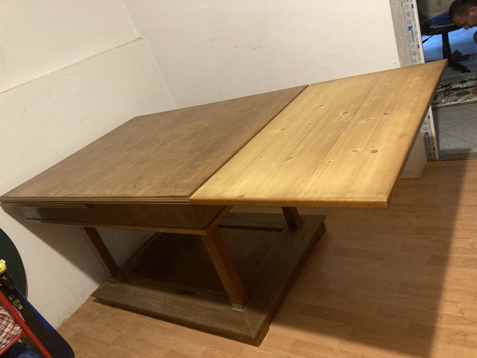 Masa extensibilă de 10 persoane ,lemn masiv