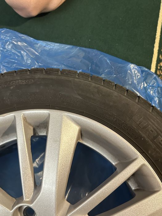 Продам летнюю резину с дисками