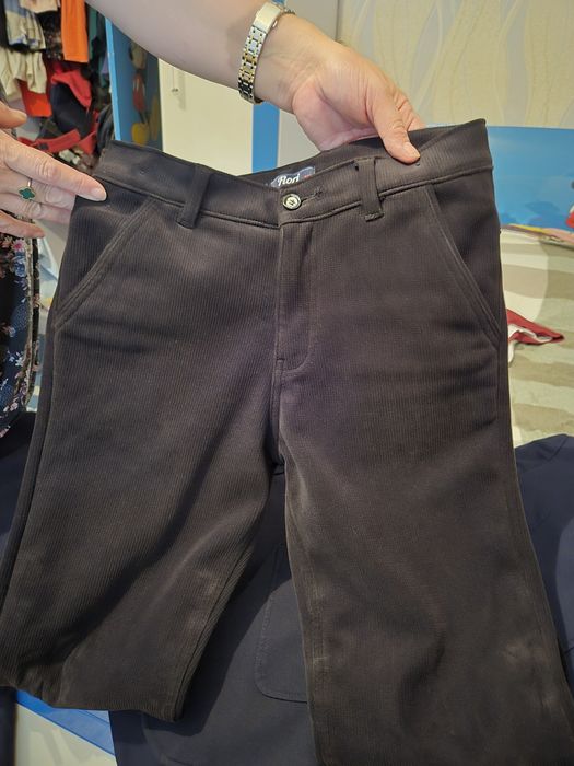 Школьная одежда и джинсы