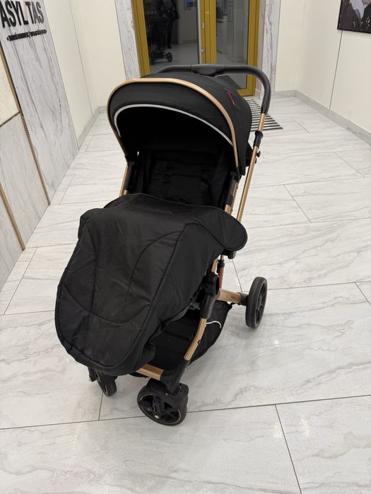 Прогулочная коляска Beleco B1