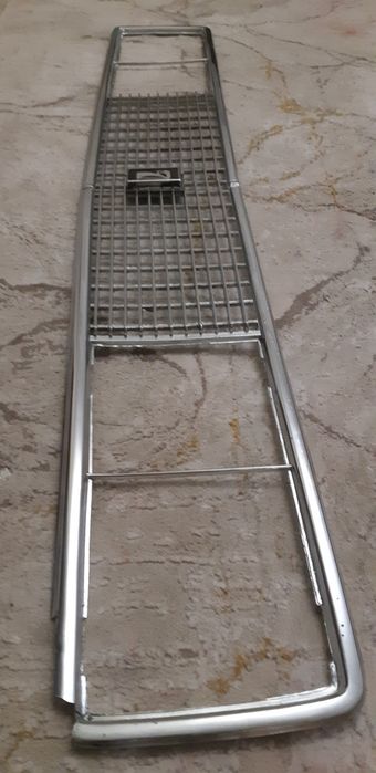 Продам решетку ВАЗ 2103, 2106