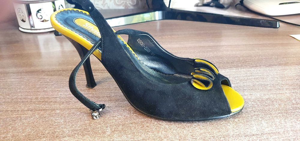 !!! Женские босоножки!!