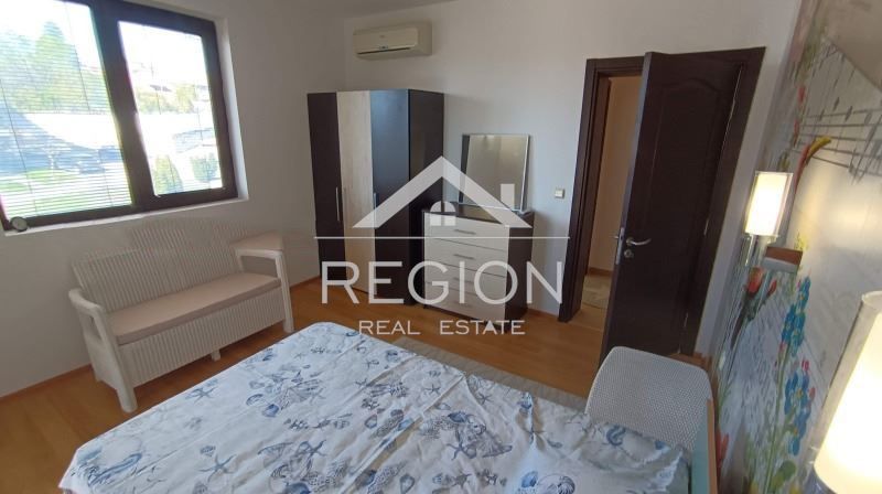 Дава се под наем Тристаен апартамент в Варна, м-т Траката - 104 кв.м за 700 € - Снимка #2