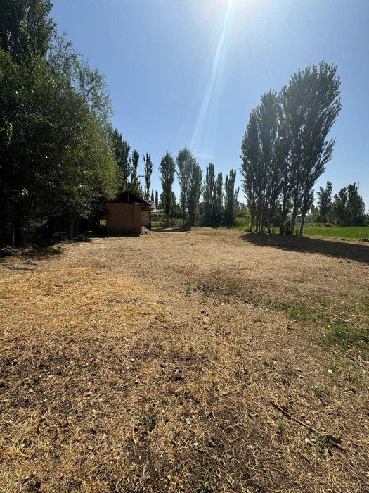 Участка сотилади 12соток Юқоричирчиқ туман ЖАМБУЛ