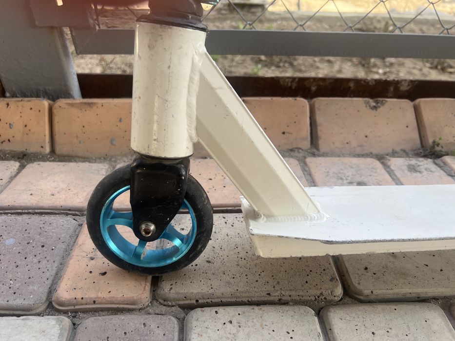 Трюковой самокат