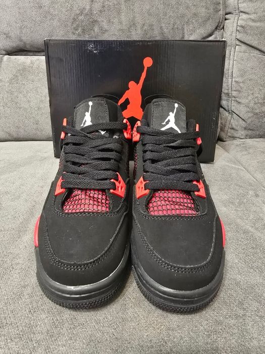 Jordan 4 Red Thunder nr 36 37 38 39 40 și 41 preț 400 lei