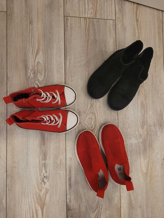 set incaltaminte fetite nr 30