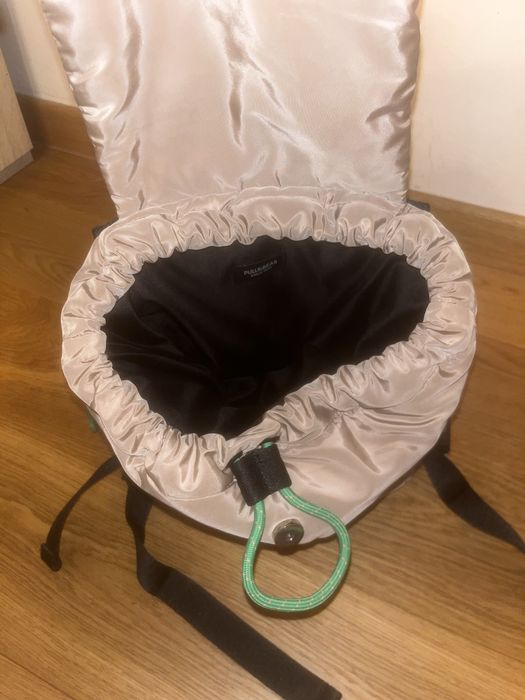 Geantă bej închis, cu aspec