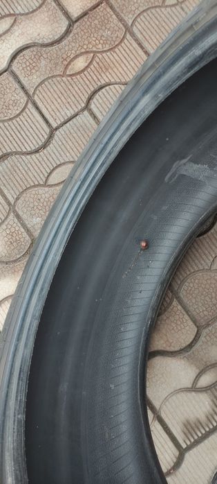 Продам  шины  на легковое авто.