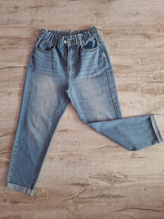 Нови дамски дънки.  М размер