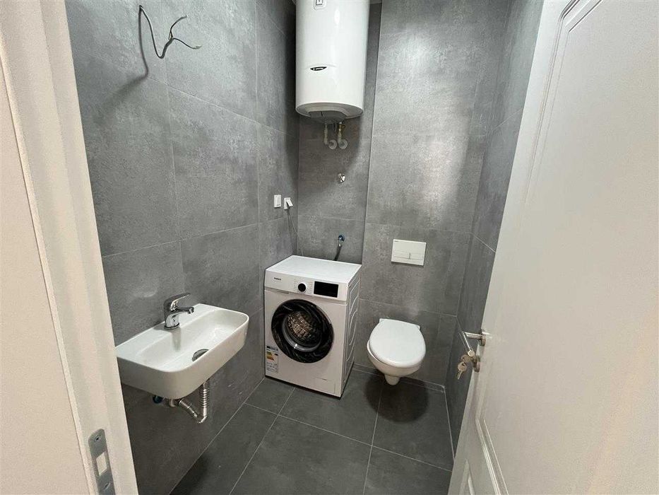 Дава се под наем Тристаен апартамент в Пловдив, Тракия - 83 кв.м за 402.9 € - Снимка #2