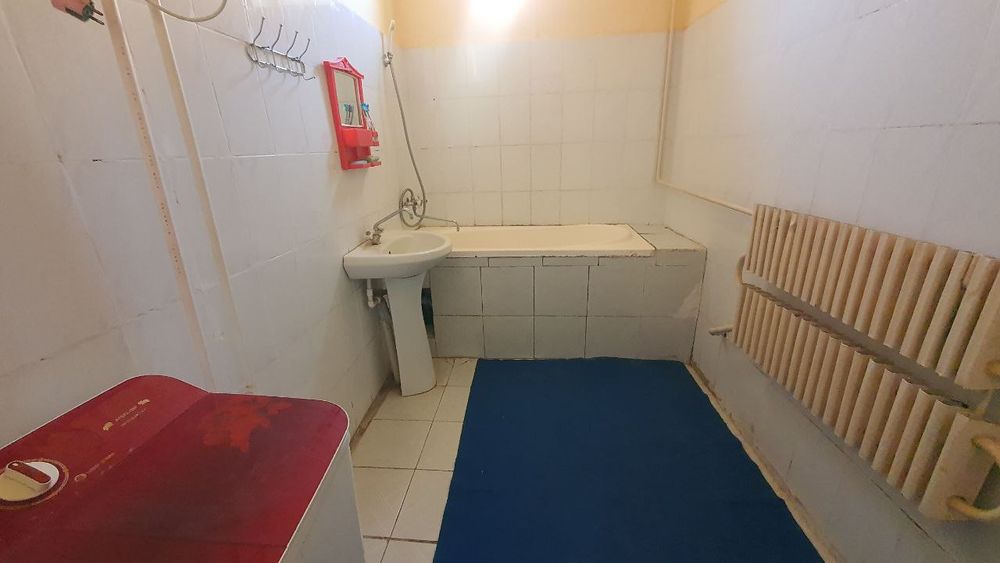 Катеж сотилади...