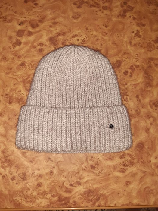 Шапка женскаяяяя