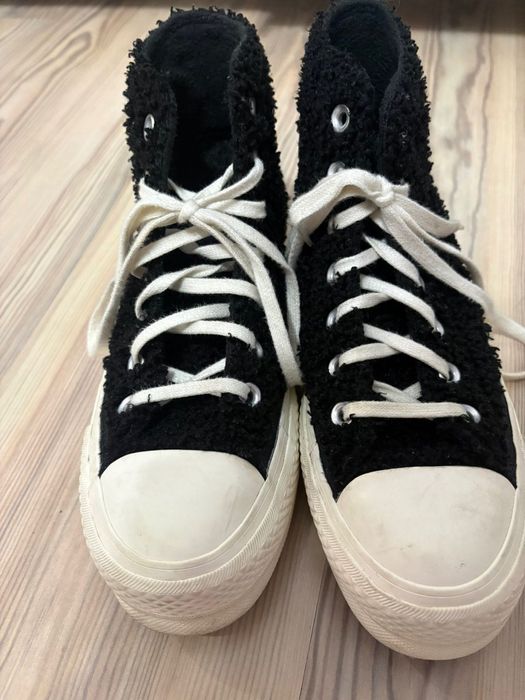 Оригинални зимни пухкави детски кецове Conversse