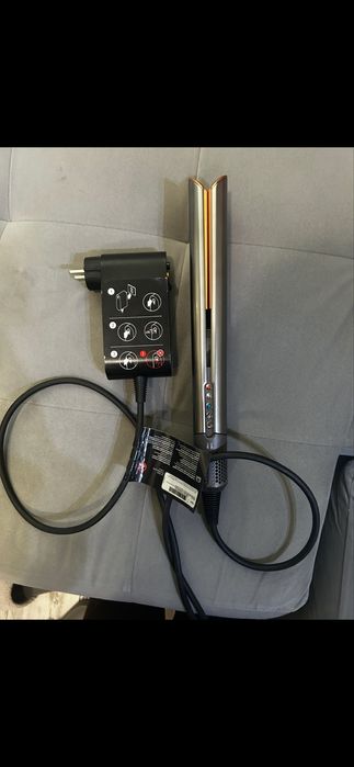 Сешоар-преса Dyson Arstrait HT01