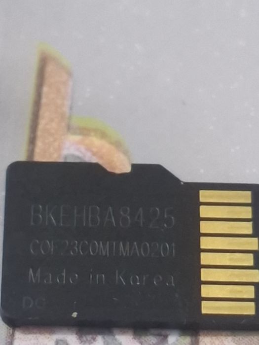 Продам карту памяти на 128 гб.