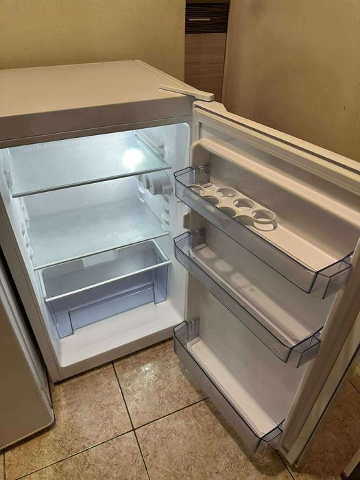 Хладилник Crown без фризер