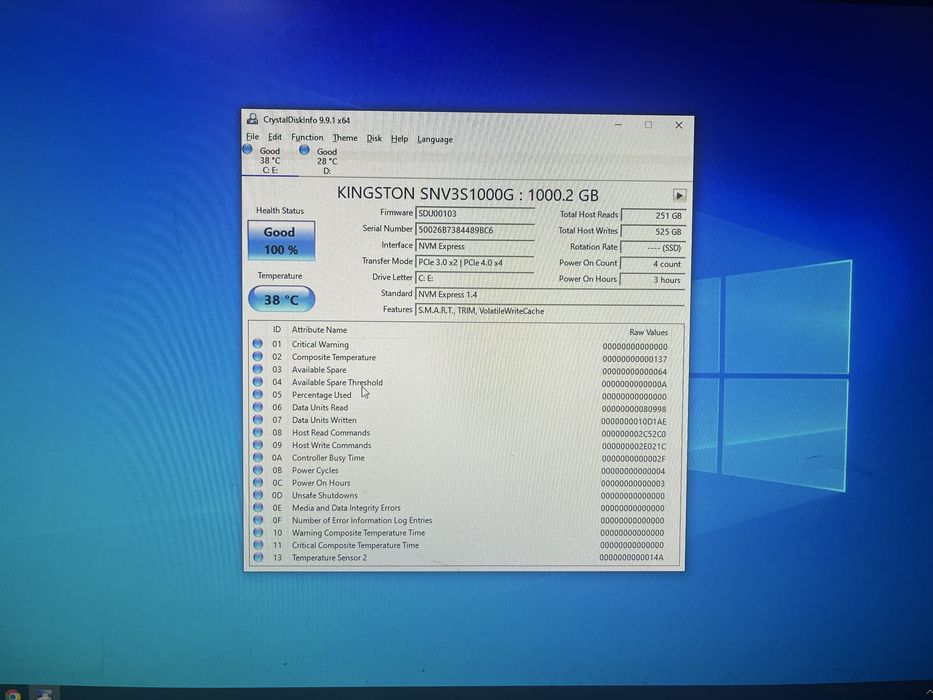 Vând SSD Kingston NV3 1TB, interfata PCle 4.0 NVMe, format M.2 2280.